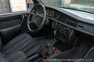 Mercedes-Benz E 190 E 1989