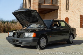 Mercedes-Benz E 190 E 1989