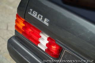 Mercedes-Benz E 190 E 1989