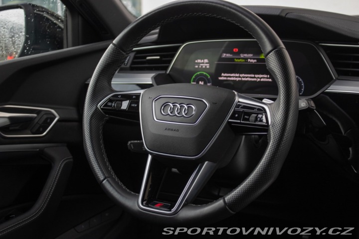 Audi Ostatní modely E-tron 55 quattro Advanced 2022