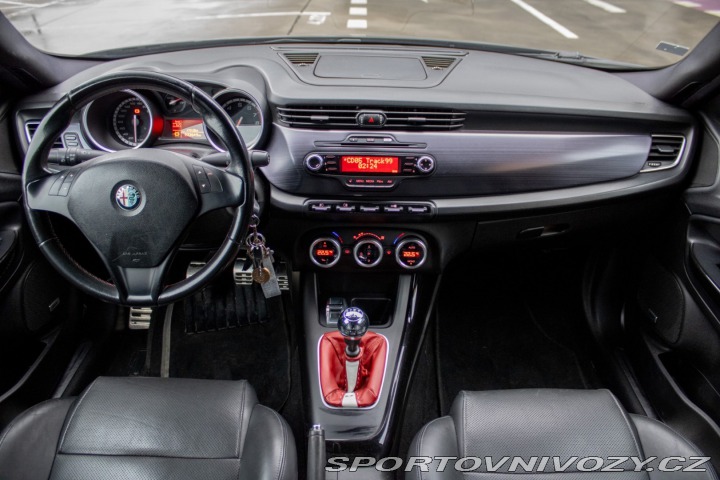 Alfa Romeo Giulietta 1.8T 235k Quadrifoglio V 2011