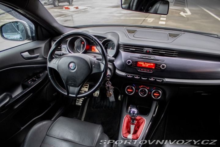 Alfa Romeo Giulietta 1.8T 235k Quadrifoglio V 2011