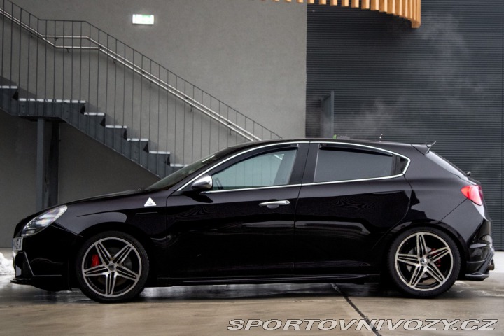 Alfa Romeo Giulietta 1.8T 235k Quadrifoglio V 2011