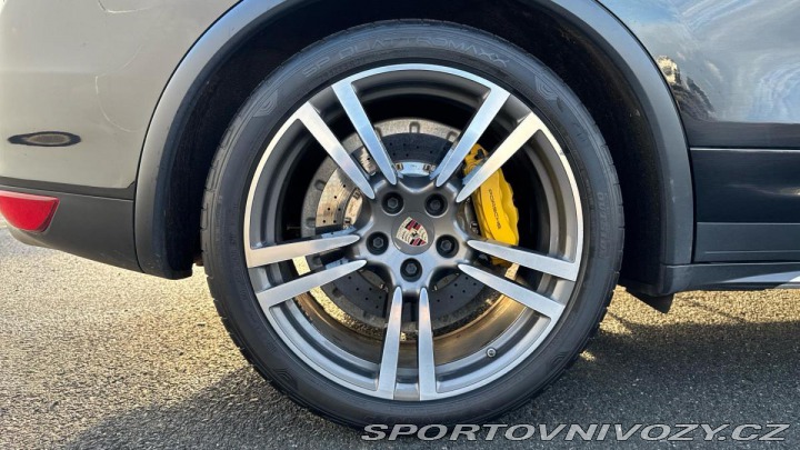 Porsche Cayenne S 2012