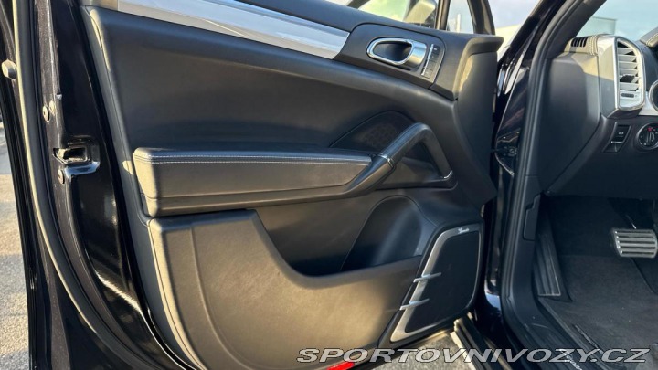 Porsche Cayenne S 2012