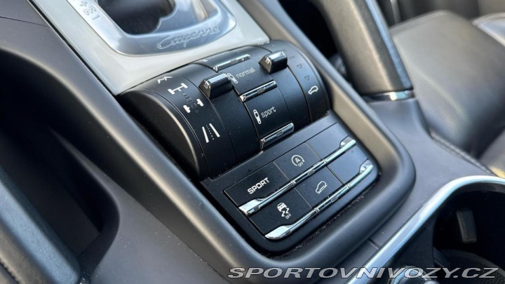 Porsche Cayenne S 2012
