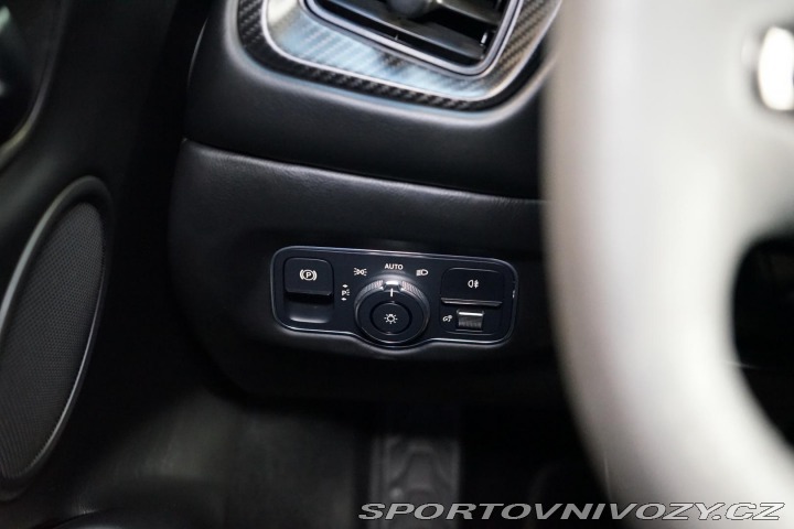 Aston Martin Vantage V8 375kW Q-Satin Carbon 3 2021