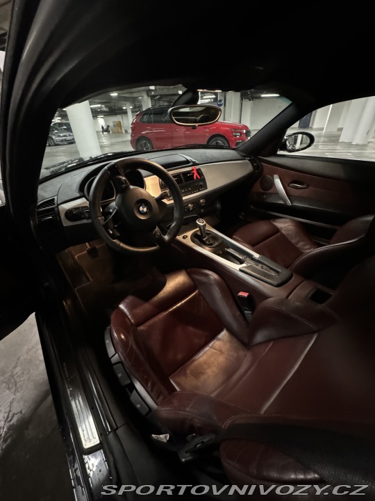 BMW Z4 30si INDIVIDUAL manuál 2008
