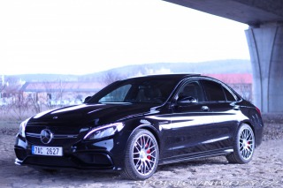 Mercedes-Benz C 63 S AMG, V8 375kW