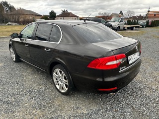 Škoda Superb 3,6 FSI V6 4x4 DSG 2014