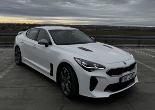 Kia Stinger GT 3.3L V6 T-GDI AWD Záru