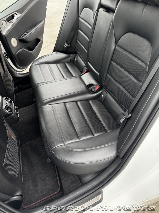 Kia Stinger GT 3.3L V6 T-GDI AWD Záru 2019