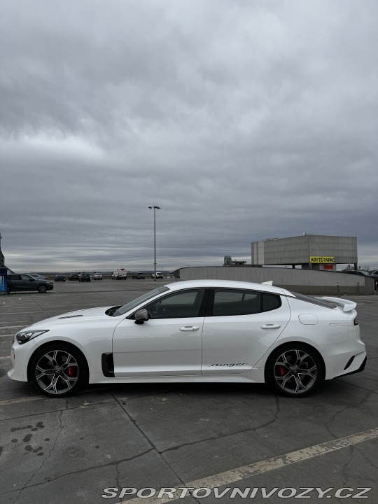 Kia Stinger GT 3.3L V6 T-GDI AWD Záru 2019
