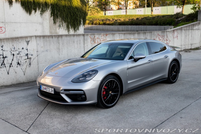 Porsche Panamera turbo