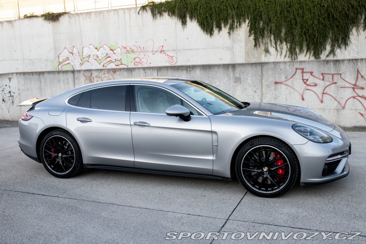 Porsche Panamera turbo 2017