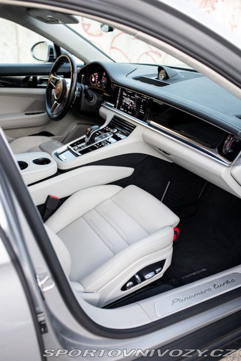 Porsche Panamera turbo 2017