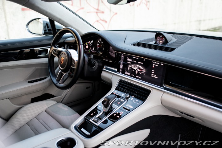 Porsche Panamera turbo 2017