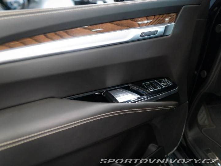 Ostatní značky Ostatní modely Cadillac Escalade 6.2 ESV Sport Platinum 20 2025
