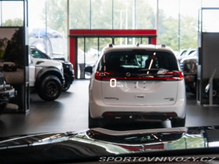 Ostatní značky Ostatní modely Cadillac Escalade 6.2 ESV Sport Platinum 20 2025