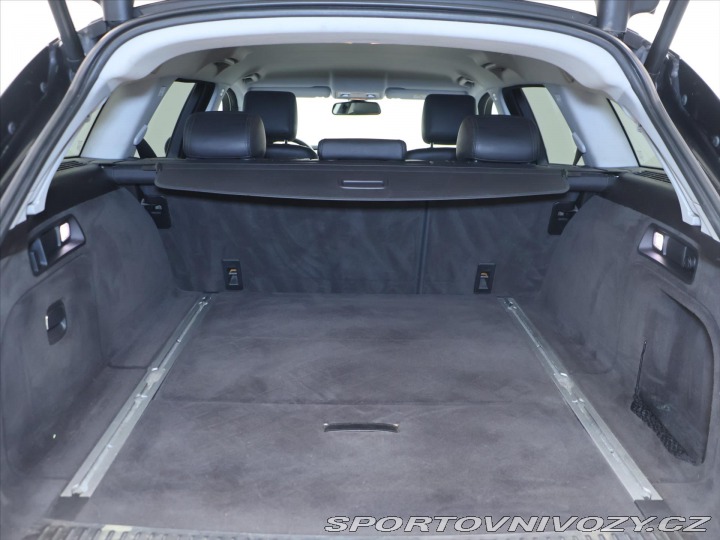 Jaguar XF 3,0 D V6 177 kW Navi DPH 2015