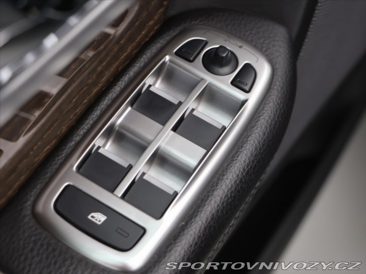 Jaguar XF 3,0 D V6 177 kW Navi DPH 2015