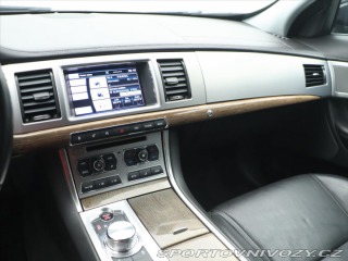 Jaguar XF 3,0 D V6 177 kW Navi DPH 2015