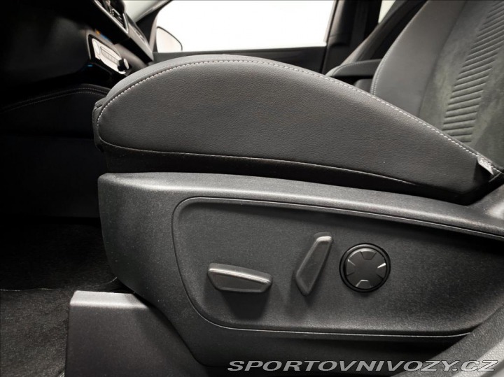 Ford Ostatní modely Kuga 2.5 Duratec HEV Active X 2025