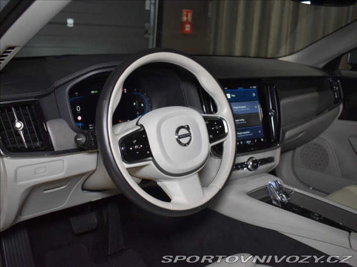 Volvo V90 2,0 B6 AWD ULT tažné,Pano 2023