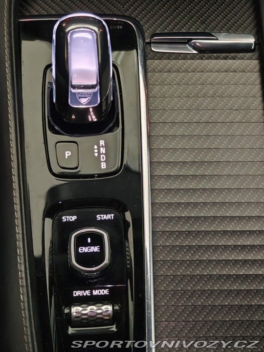 Volvo Ostatní modely XC90 2,0 T8 TWIN ENGINE 2016