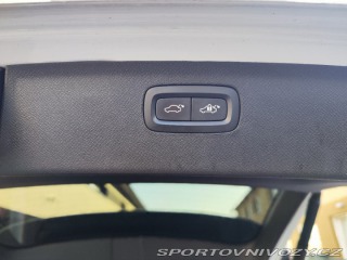 Volvo Ostatní modely XC90 2,0 T8 TWIN ENGINE 2016