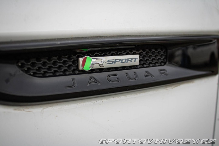 Jaguar XF 2.0 I4 300k R-Sport Auto 2019