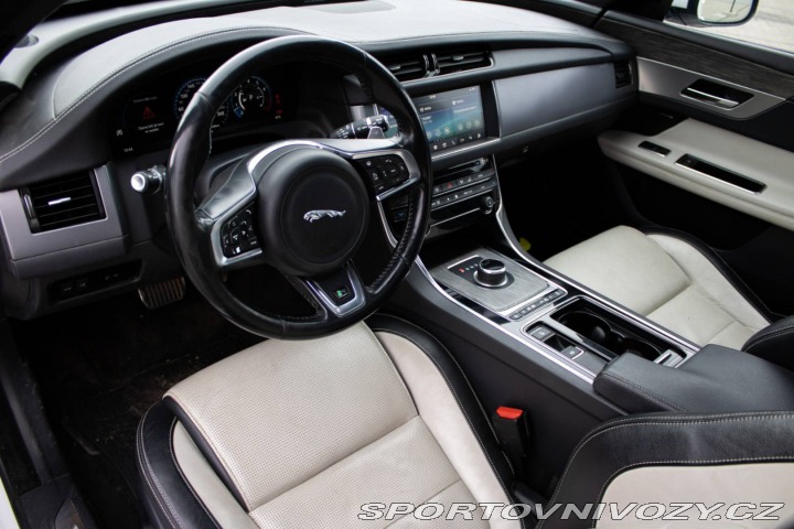 Jaguar XF 2.0 I4 300k R-Sport Auto 2019