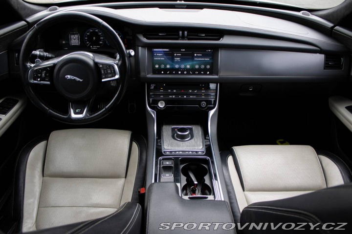 Jaguar XF 2.0 I4 300k R-Sport Auto 2019