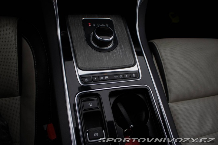 Jaguar XF 2.0 I4 300k R-Sport Auto 2019