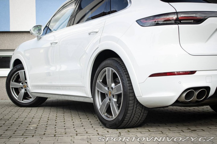 Porsche Cayenne S III 324kw TS8 2021