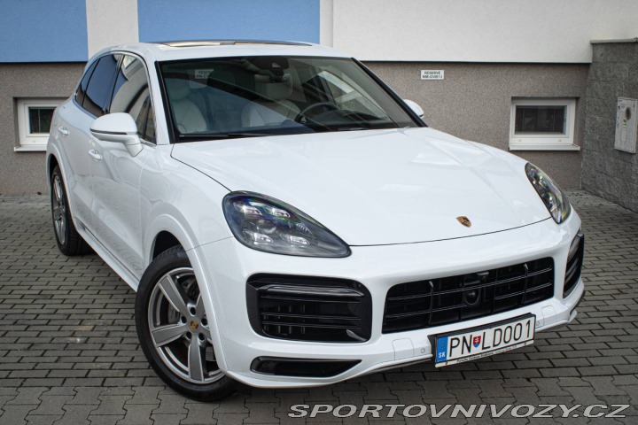 Porsche Cayenne S III 324kw TS8 2021