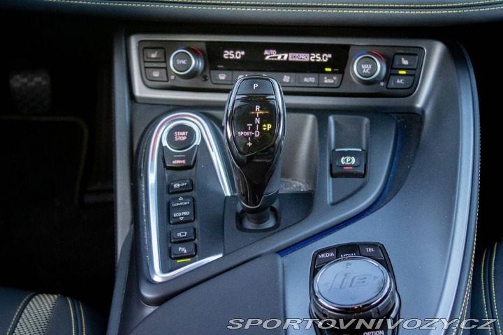 BMW i8 Coupe Protonic Frozen Ye 2018