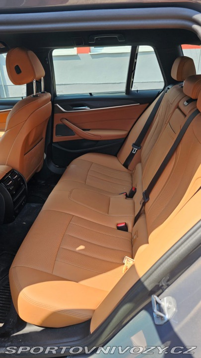 BMW 5 530e xDrive Alvite Grey 2022
