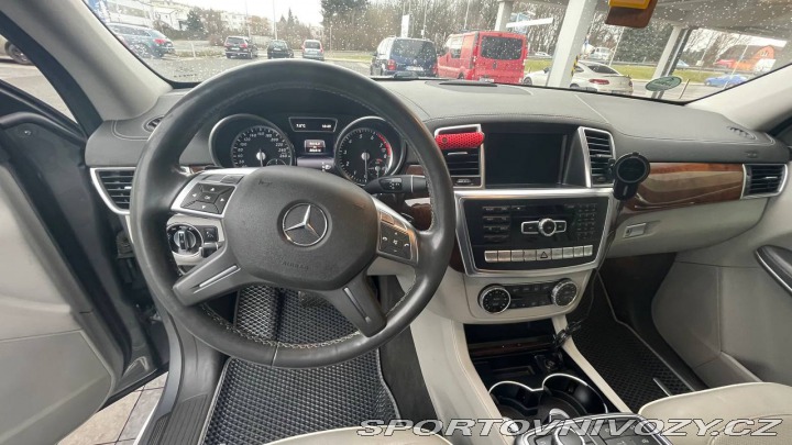 Mercedes-Benz Ostatní modely GL 500 2013