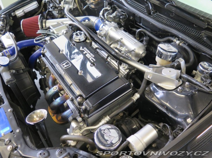 Honda CRX 1.6 16V, muzika, podvozek 1992