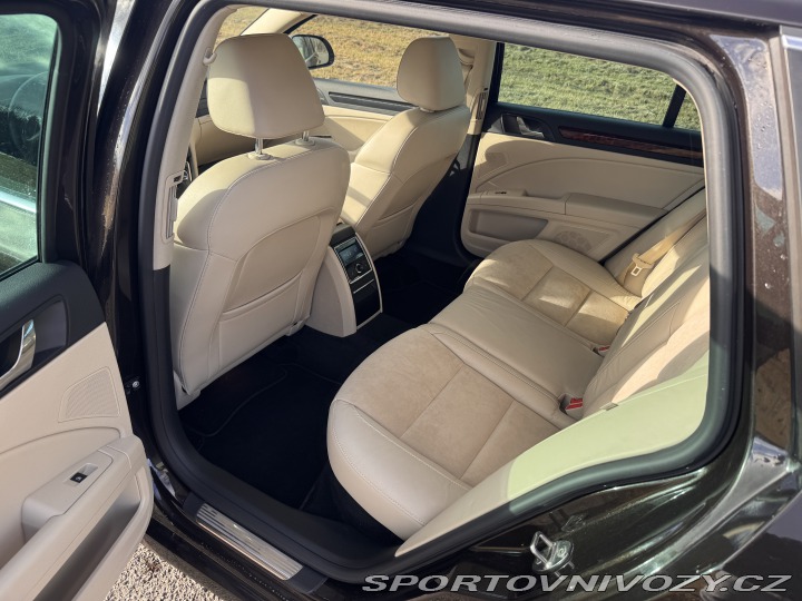 Škoda Superb 2013