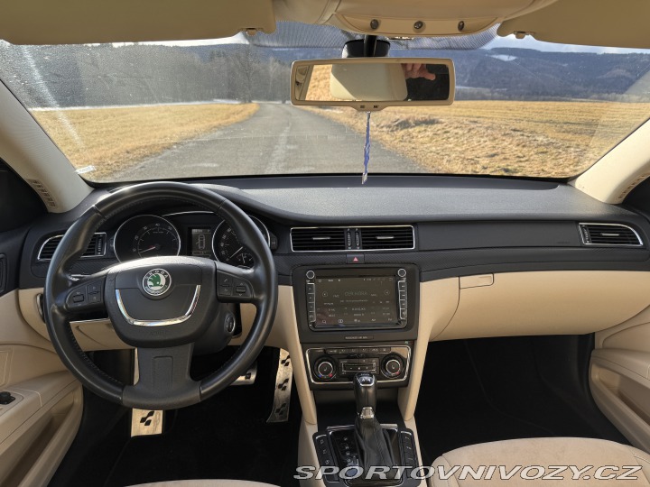 Škoda Superb 2013