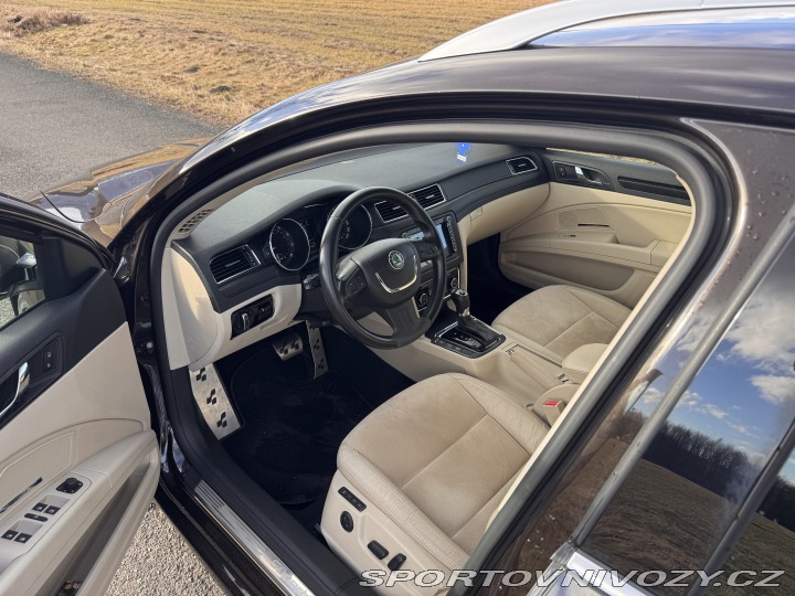 Škoda Superb 2013