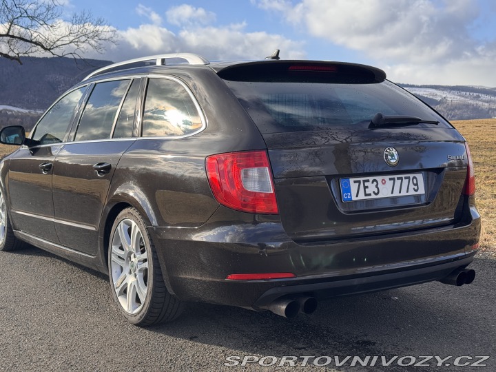 Škoda Superb 2013