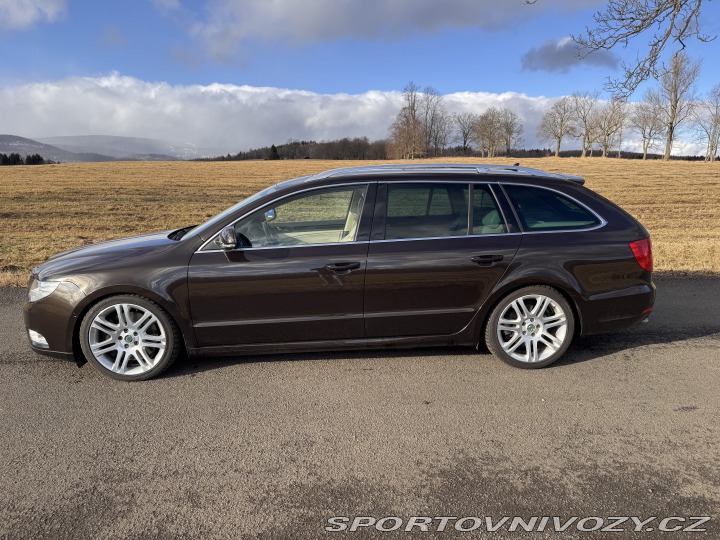 Škoda Superb 2013