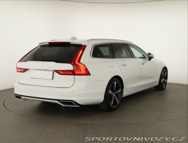 Volvo V90 D5 AWD 2017