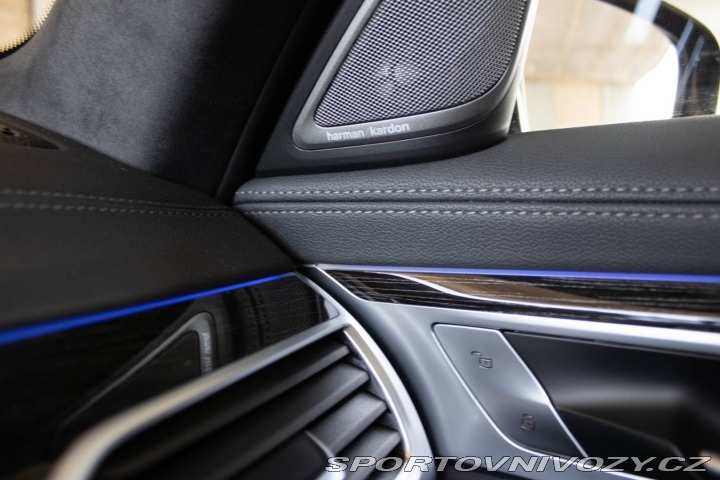 BMW 7 730D nafta+HEV 2022