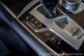 BMW 7 730D nafta+HEV 2022