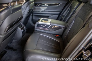 BMW 7 730D nafta+HEV 2022