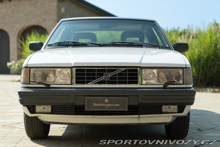 Volvo Ostatní modely 780 Coupé TURBO BERTONE 1986